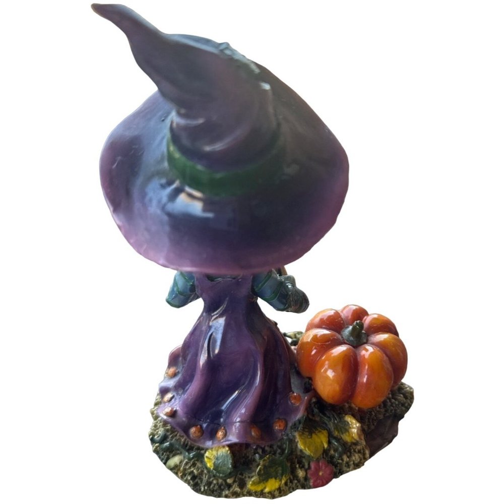 Smiling Witch Bobble Head Ceramic Figurine w/Pumpkin Multicolored 6" Tall - Picture 3 of 10